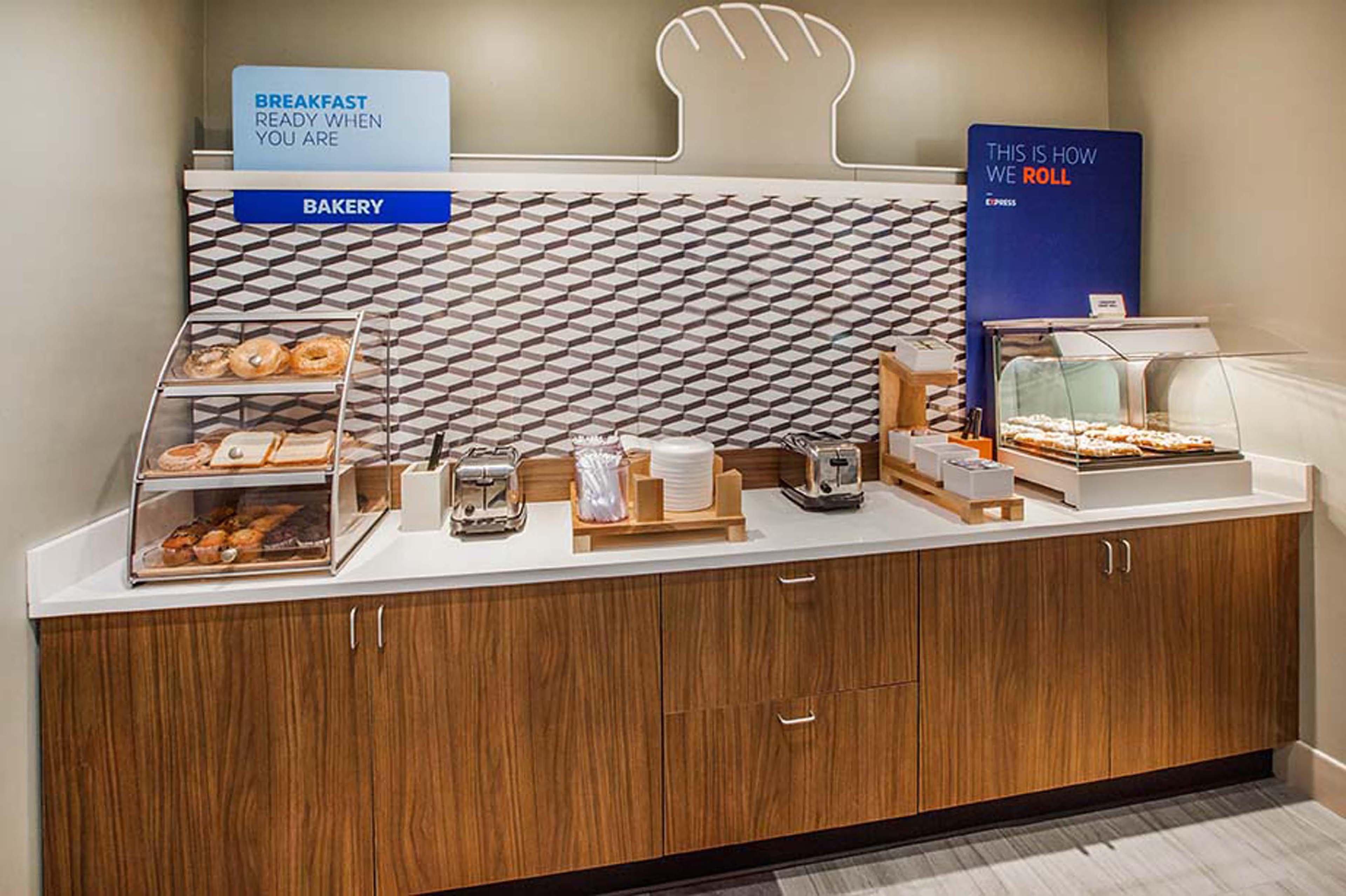 Holiday Inn Express Hotel & Suites Huntsville By Ihg Eksteriør bilde
