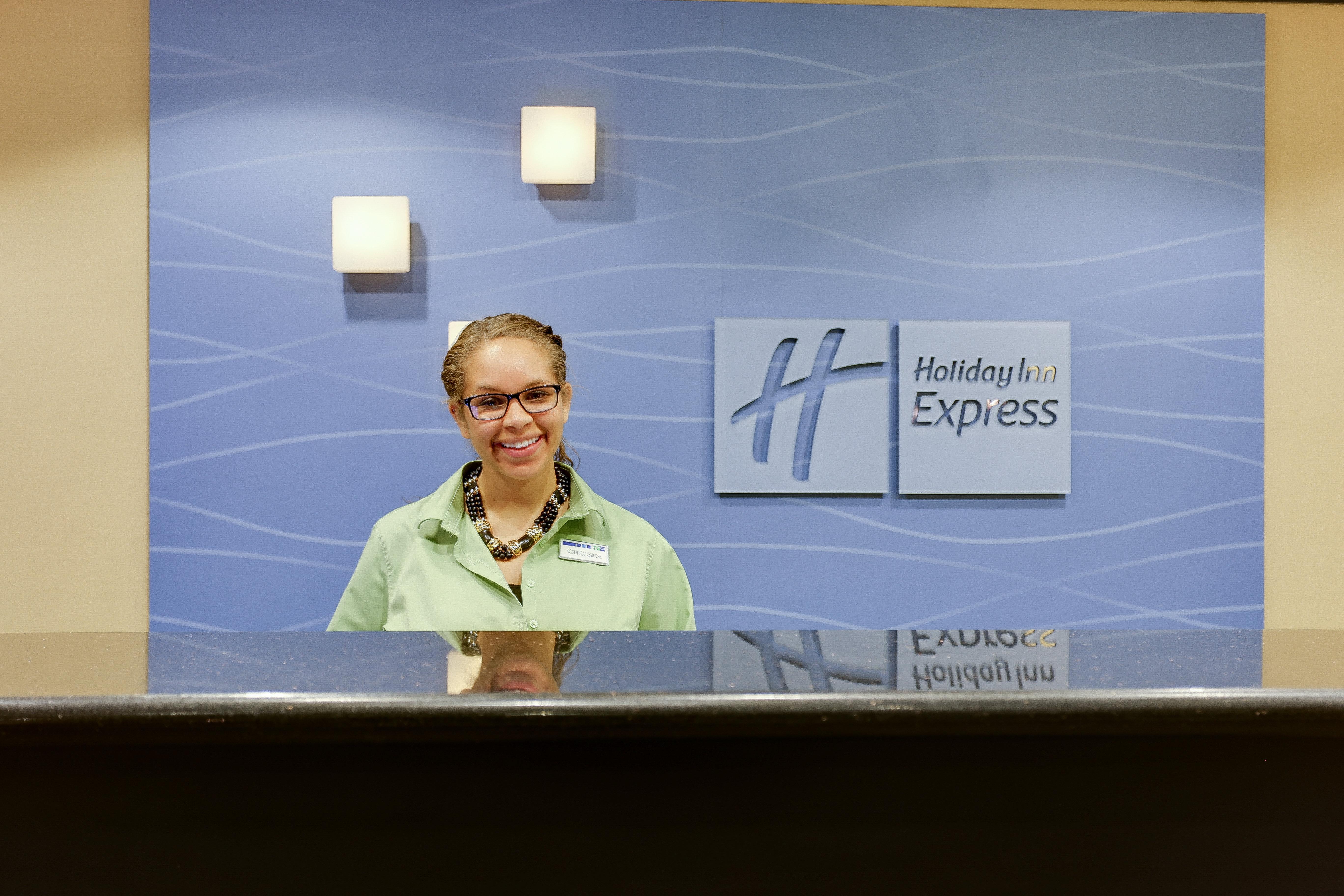 Holiday Inn Express Hotel & Suites Huntsville By Ihg Eksteriør bilde
